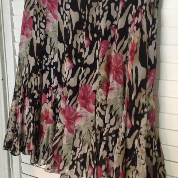 ICE Floral Lined Skirt Plus Size 14 - Picture 2 of 4